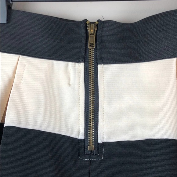 Humble Chic Striped Skirt (Size Medium) - Picture 5 of 8